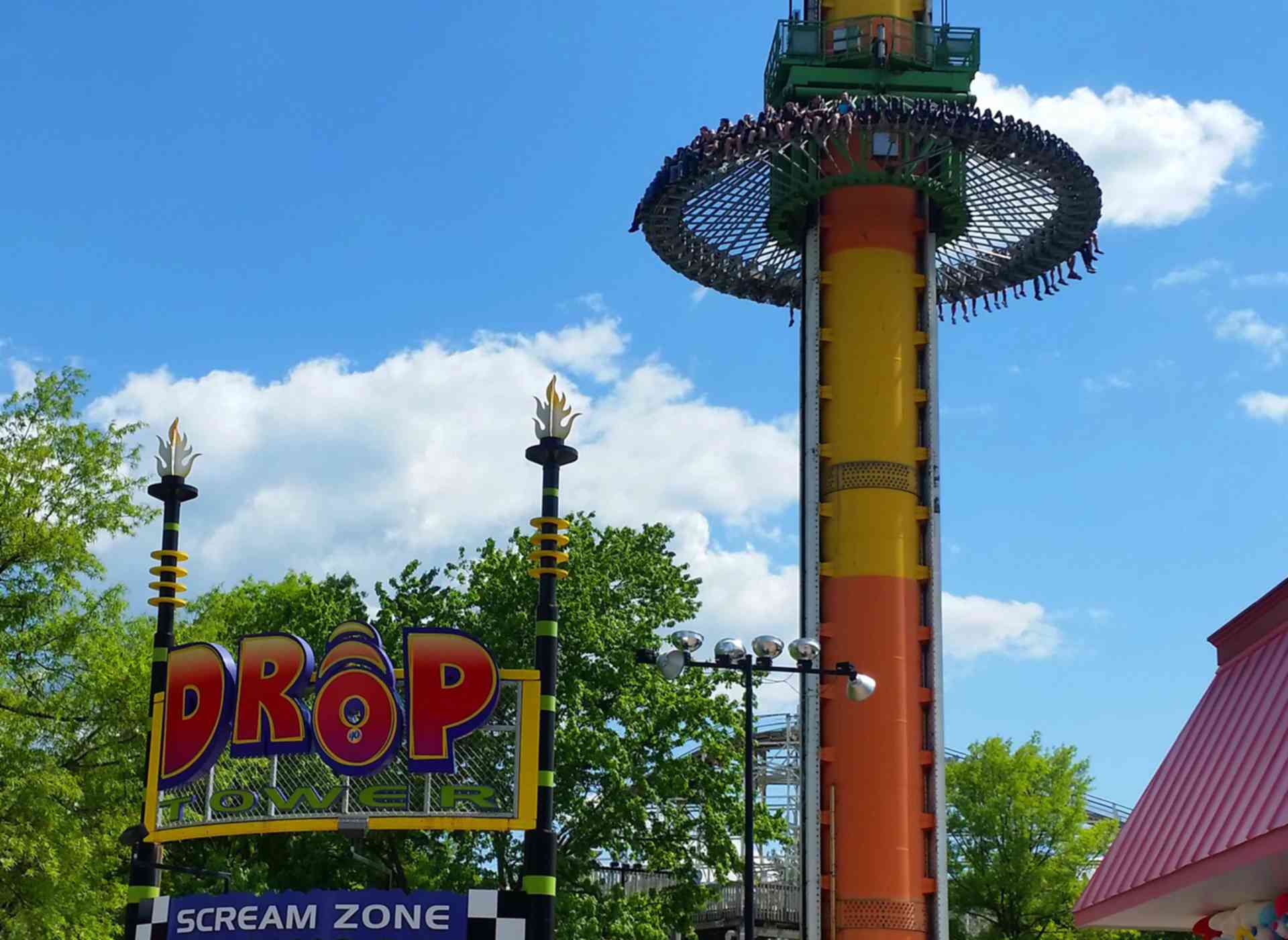 Drop Tower Scream Zone Flat Ride at Kings Dominion Parkz Theme Parks