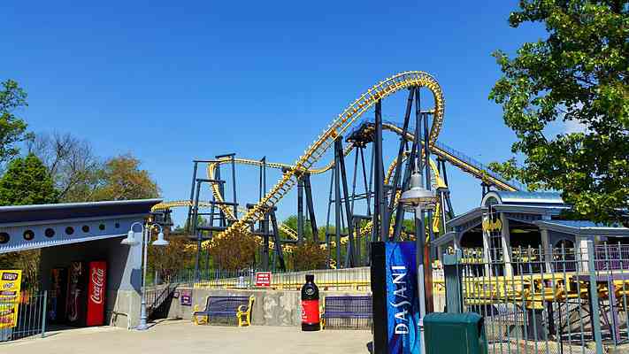 Batwing | Roller Coaster at Six Flags America | Parkz - Theme Parks