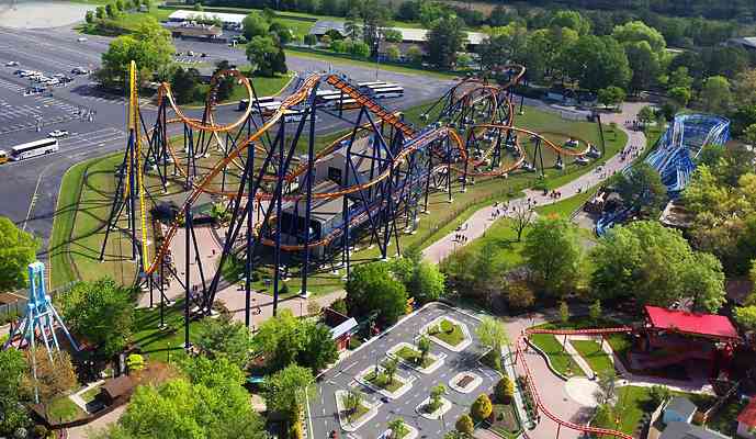 Woodstock Express | Roller Coaster at Kings Dominion | Parkz - Theme Parks