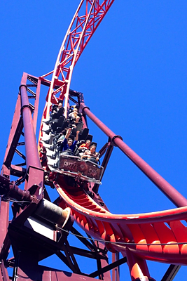 Buzzsaw | Roller coaster at Dreamworld | Parkz - Theme Parks