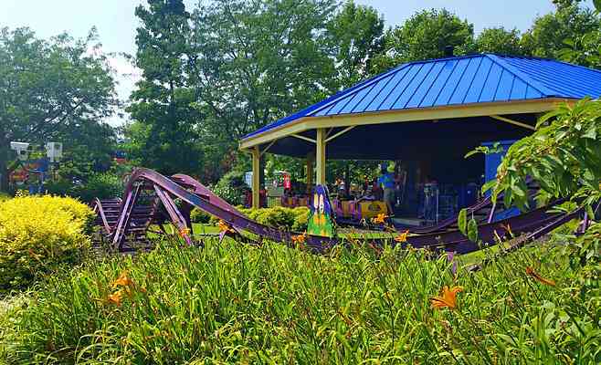 Great Pumpkin Coaster Roller Coaster at Kings Island Parkz