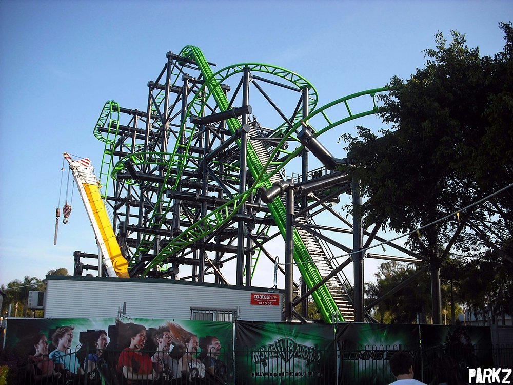 Green Lantern Coaster | Parkz - Theme Parks