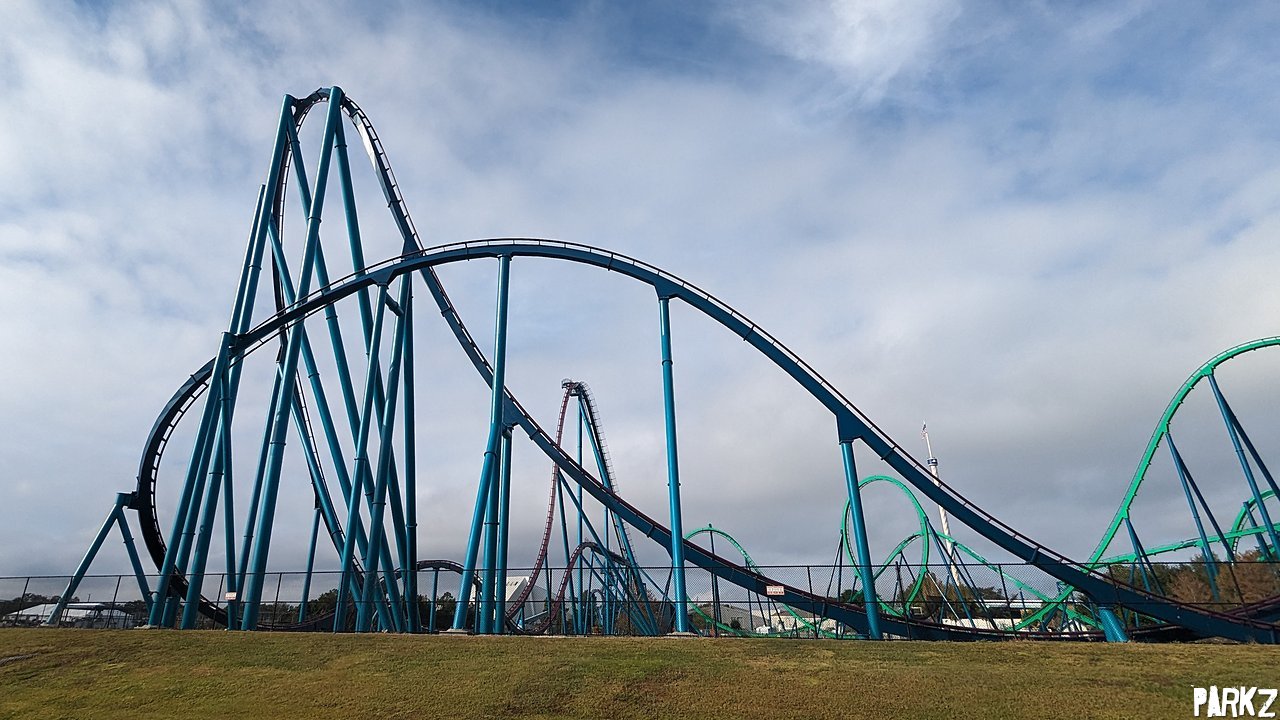 Mako | Thrill Ride · Roller Coaster at SeaWorld Orlando | Parkz - Theme ...